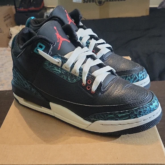 Jordan 3 Retro SE Rare Moto (GS) Boys 5Y Girls 6.5 EUC - Picture 3 of 10